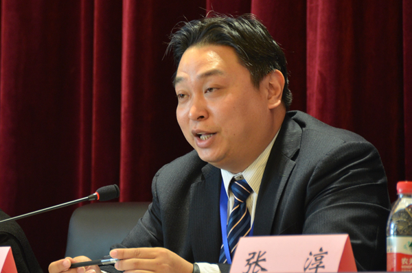 16扬州大学伟德国际1946bv官网副教授包振宇专题报告.jpg 16扬州大学伟德国际1946bv官网副教授包振宇专题报告.jpg